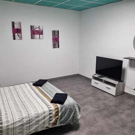 Sci Aquazen loisirs détente Saint-Mitre-les-Remparts Esterno foto